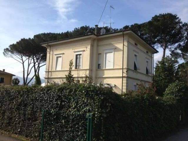 Villa in vendita a Barga LU