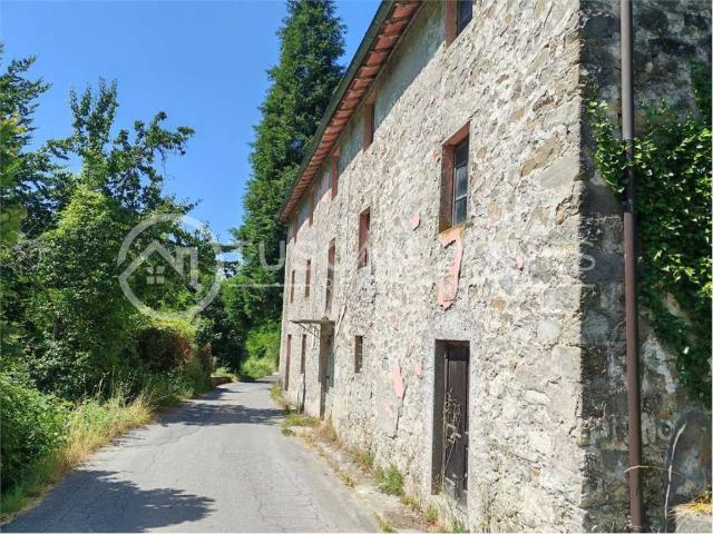 Villa in vendita a Barga LU
