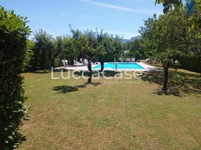 Villa in vendita a Barga LU