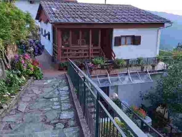Villa in vendita a Bargagli GE