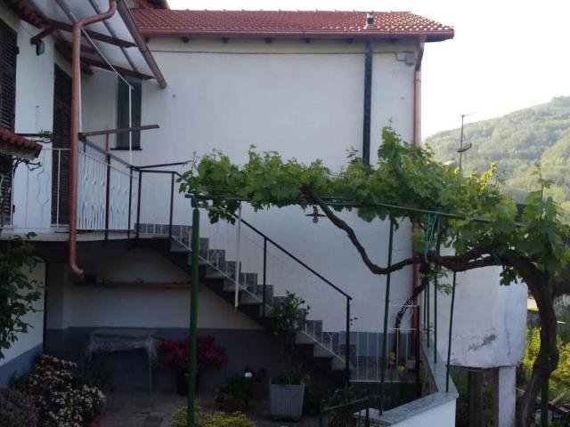Villa in vendita a Bargagli GE