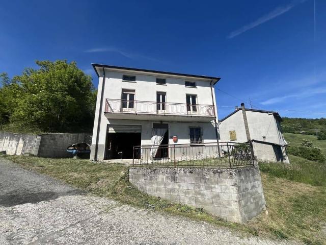 Villa in vendita a Bardi PR