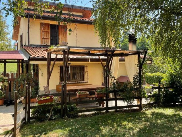 Villa in vendita a Bardineto SV
