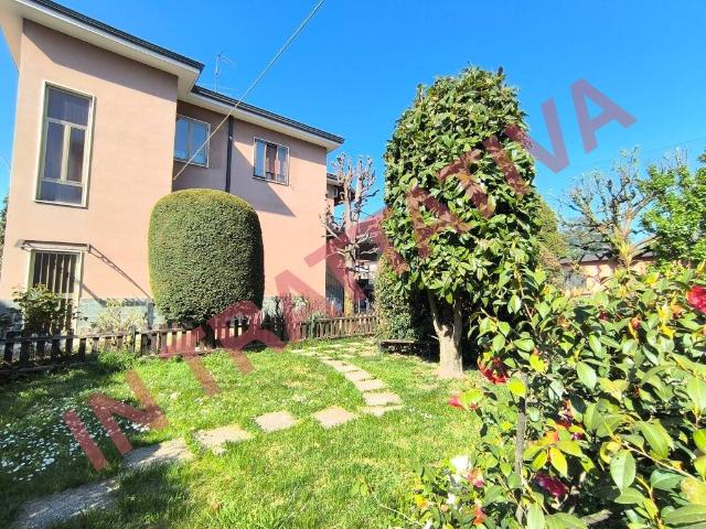 Villa in vendita a Bareggio MI