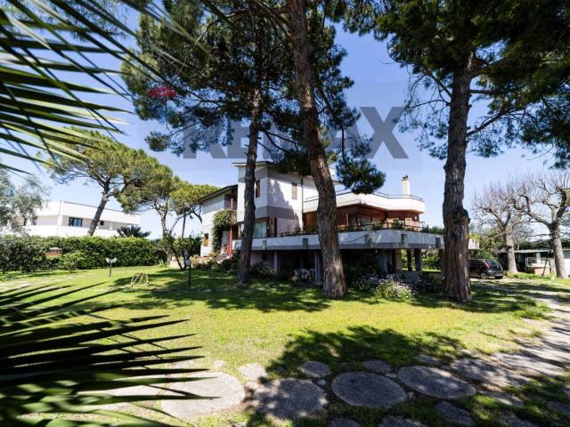Villa in vendita a Bari BA