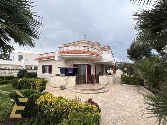 Villa in vendita a Bari BA