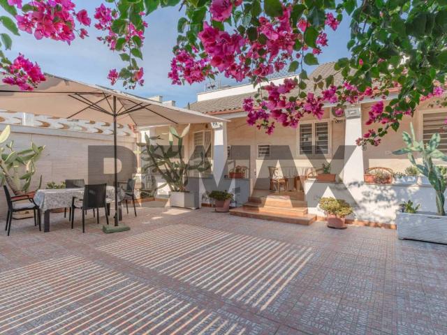 Villa in vendita a Bari BA