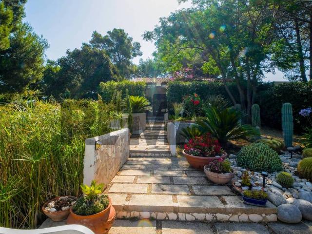 Villa in vendita a Bari BA