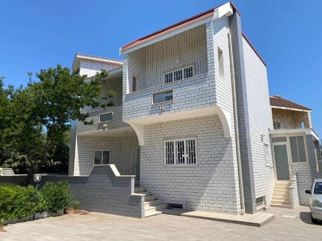 Villa in vendita a Bari BA