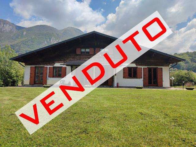 Villa in vendita a Barzio LC