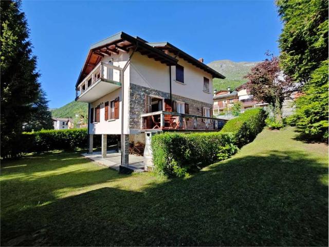 Villa in vendita a Barzio LC