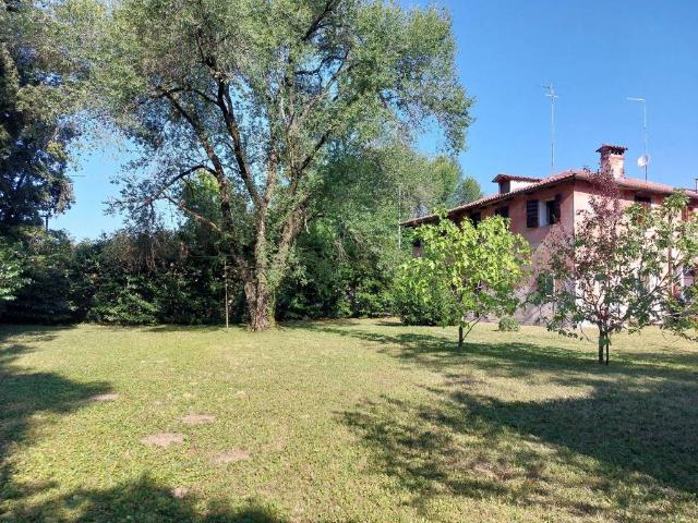 Villa in vendita a Bassano del Grappa VI