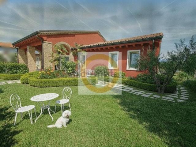 Villa in vendita a Bassano del Grappa VI