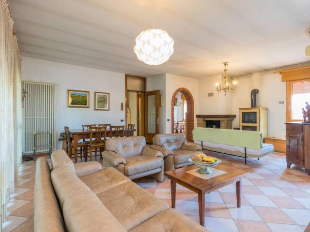Villa in vendita a Bassano del Grappa VI