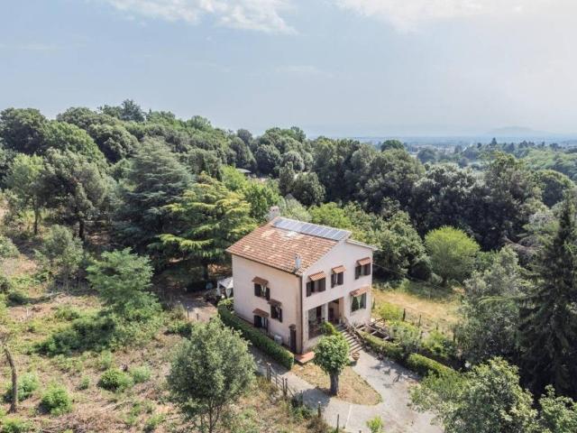 Villa in vendita a Bassano Romano VT