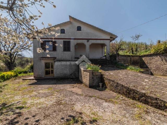 Villa in vendita a Bassano Romano VT
