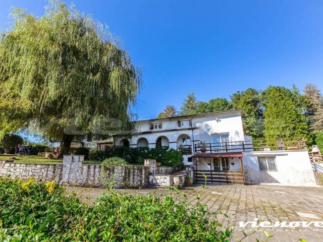 Villa in vendita a Bassano Romano VT