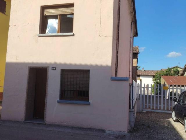 Villa in vendita a Bastida Pancarana PV