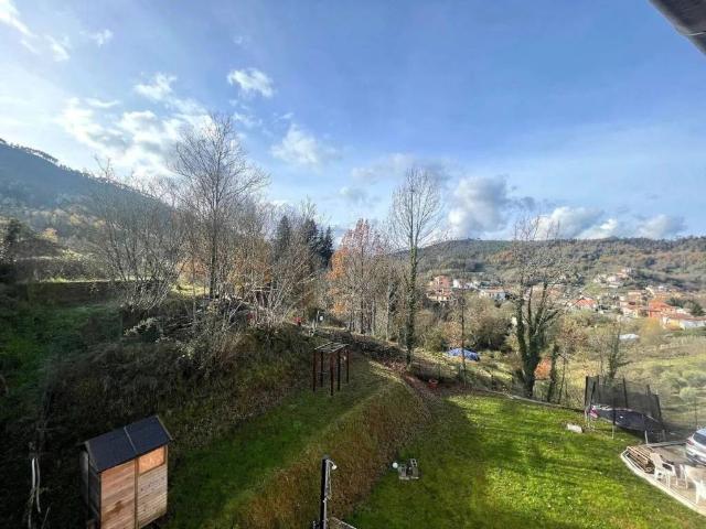 Villa in vendita a Beverino SP