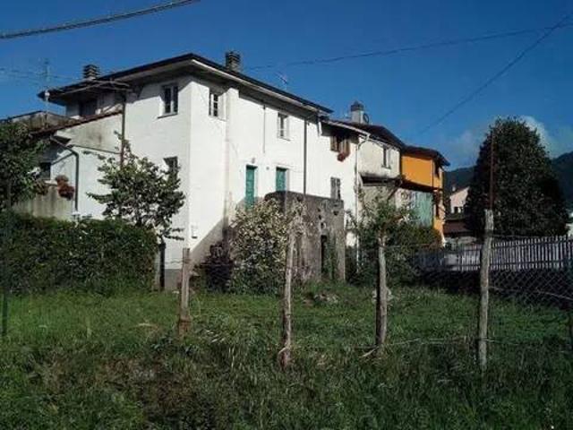 Villa in vendita a Beverino SP