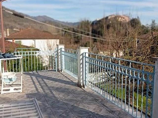 Villa in vendita a Beverino SP