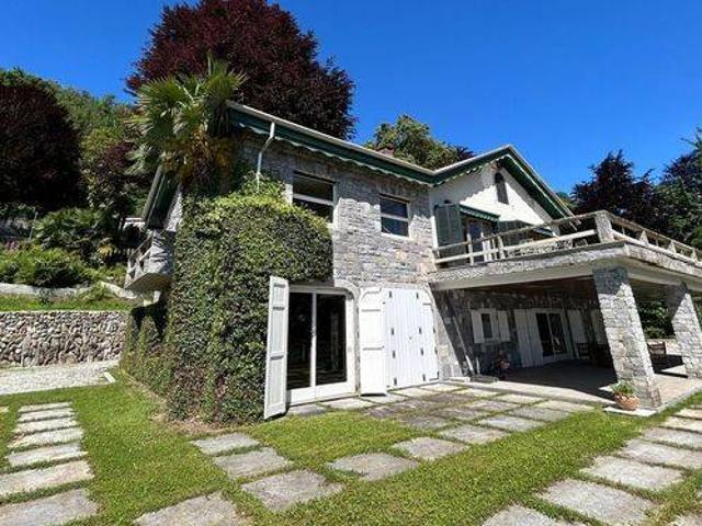 Villa in vendita a Belgirate VB