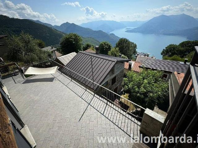 Villa in vendita a Bellano LC