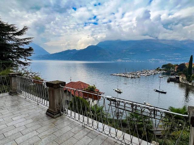 Villa in vendita a Bellano LC