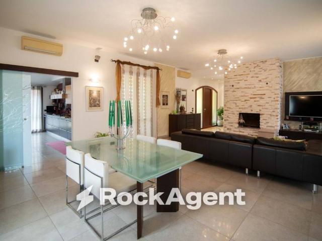 Villa in vendita a Bellaria Igea Marina RN