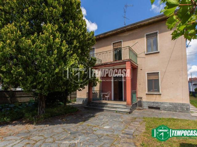 Villa in vendita a Bellinzago Novarese NO