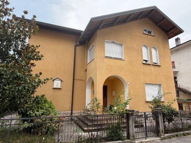 Villa in vendita a Belluno BL