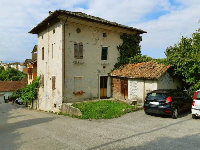 Villa in vendita a Belluno BL