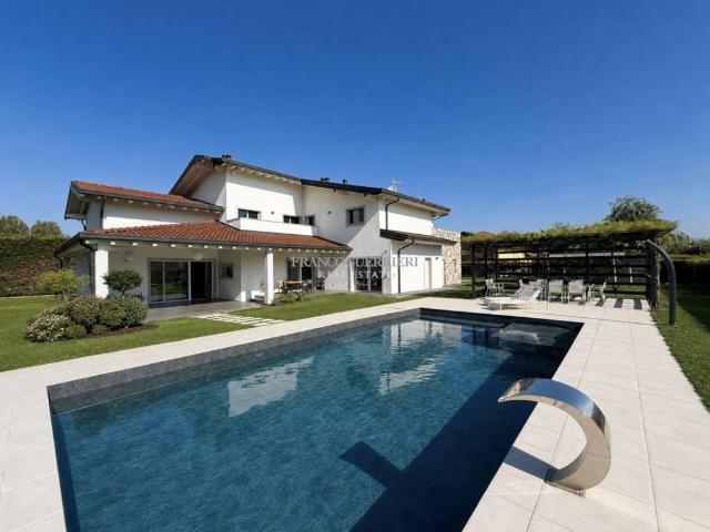 Villa in vendita a Bellusco MB