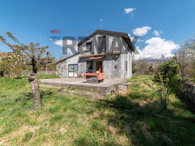 Villa in vendita a Belpasso CT