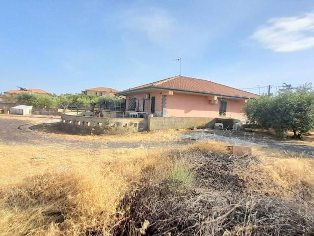 Villa in vendita a Belpasso CT
