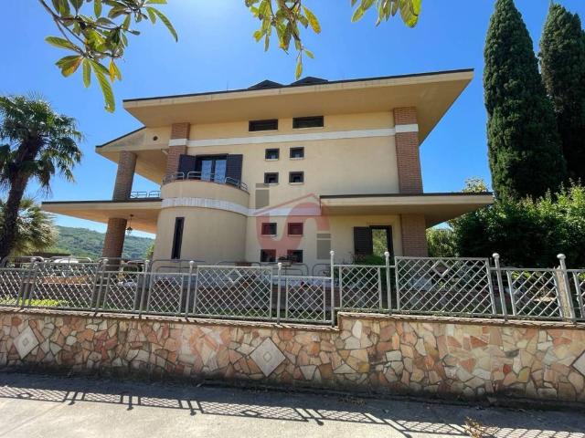 Villa in vendita a Benevento BN