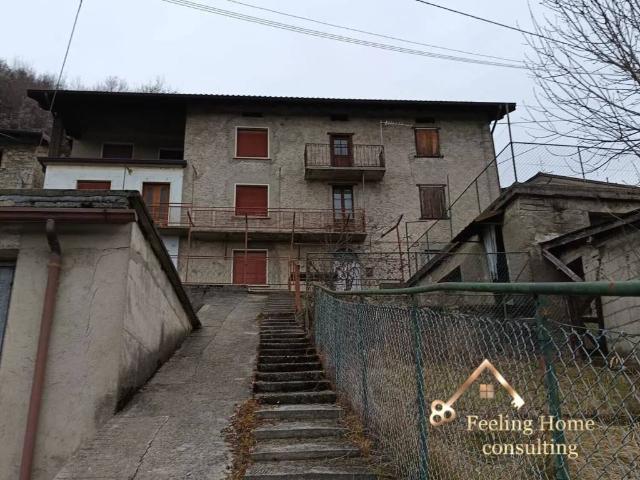 Villa in vendita a Berbenno BG