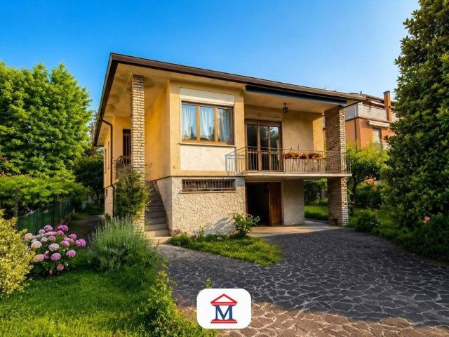 Villa in vendita a Bergamo