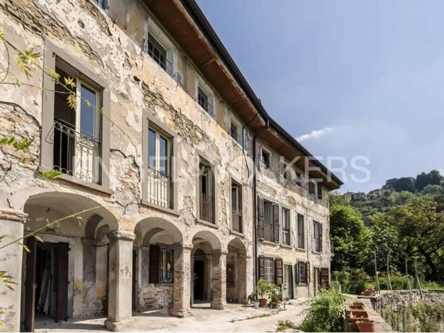 Villa in vendita a Bergamo BG