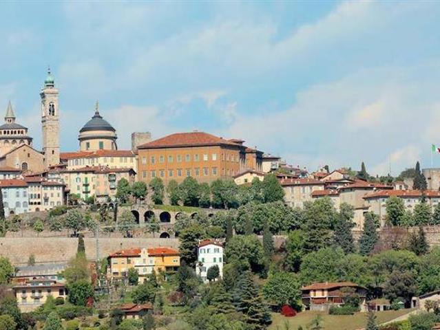 Villa in vendita a Bergamo BG