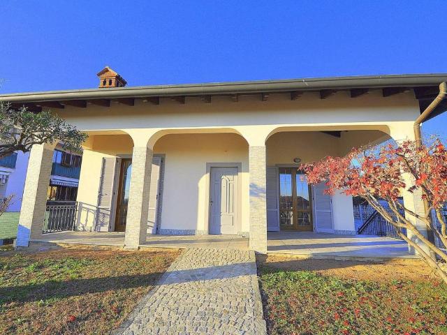 Villa in vendita a Bernate Ticino MI
