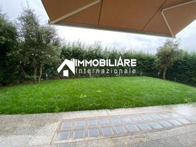 Villa in vendita a Bernareggio MB