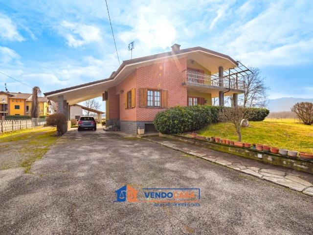 Villa in vendita a Bernezzo CN