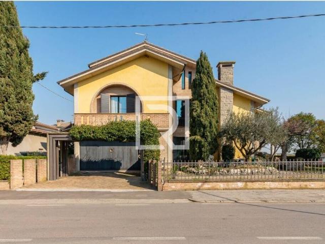 Villa in vendita a Bertinoro FC