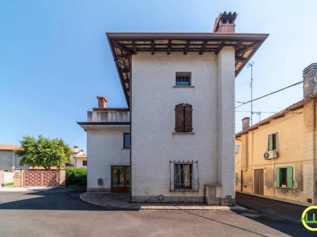 Villa in vendita a Bertiolo UD
