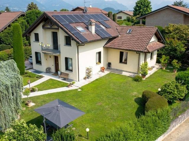 Villa in vendita a Besana in Brianza MB