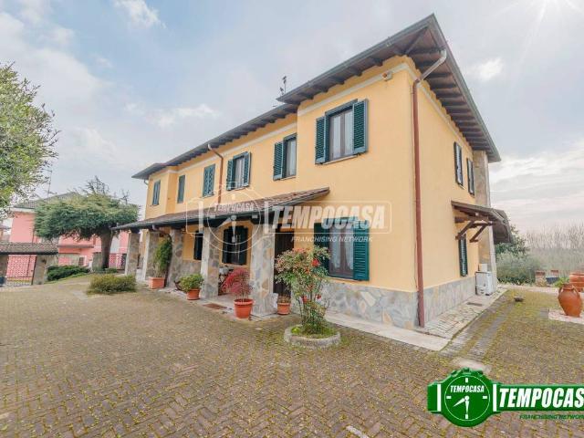 Villa in vendita a Besate MI