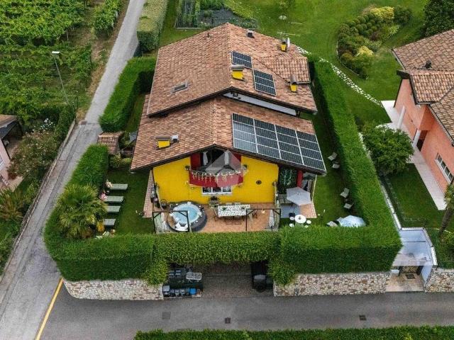 Villa in vendita a Besenello TN