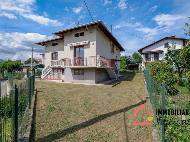 Villa in vendita a Biella BI