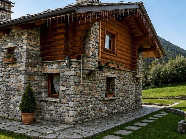 Villa in vendita a Brusson AO